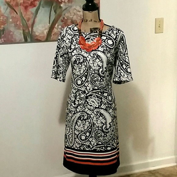 Peach Velvet New York Dresses & Skirts - Fitted Print Dress with Matching Accessories